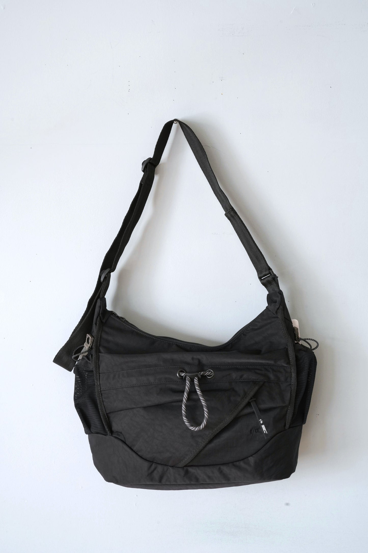 「F/CE.」textured twill 2way shoulder tote -black-
