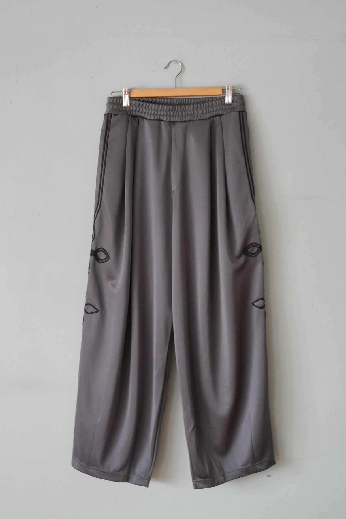 「nasngwam」portmore pants -charcoal-