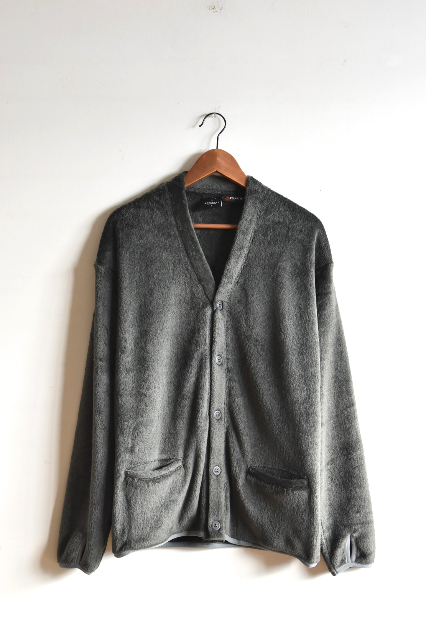 「axesquin modified」polatec high loft button curdigan -charcoal-