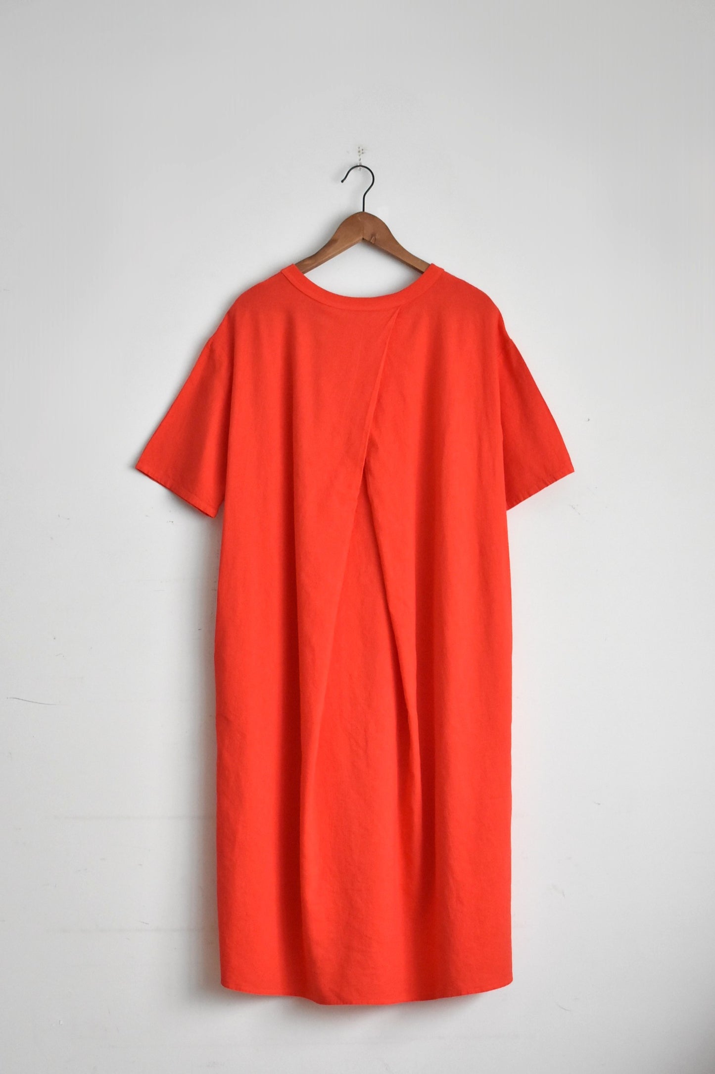 「maillot」linen rich back tuck half sleeve shirt OP -salvia-
