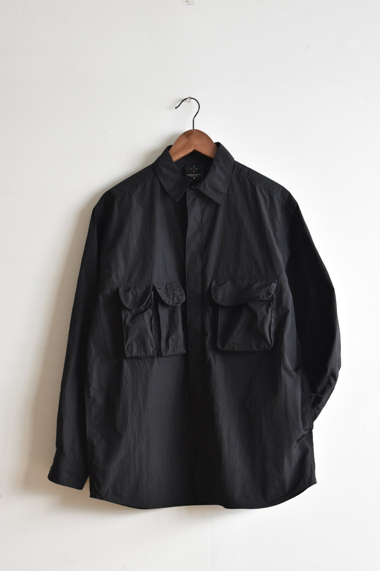 「axesquin modified」multi pocket shirt -black-