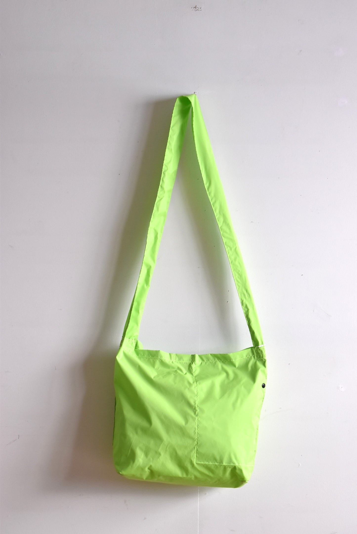 「BURLAP OUTFITTER」packable carry 210 -lime-