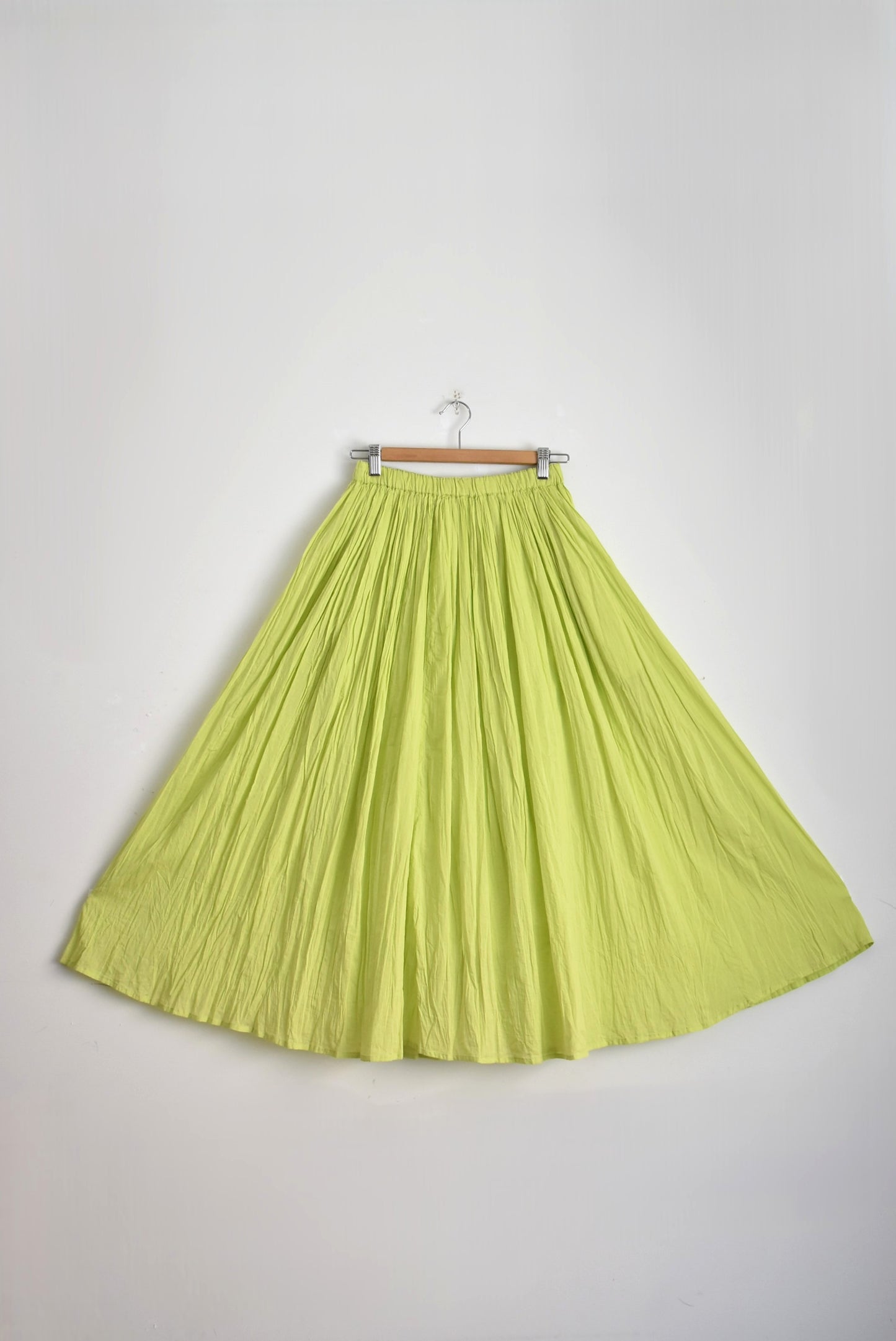 「noia」crinkled cotton voiled skirt -lime-