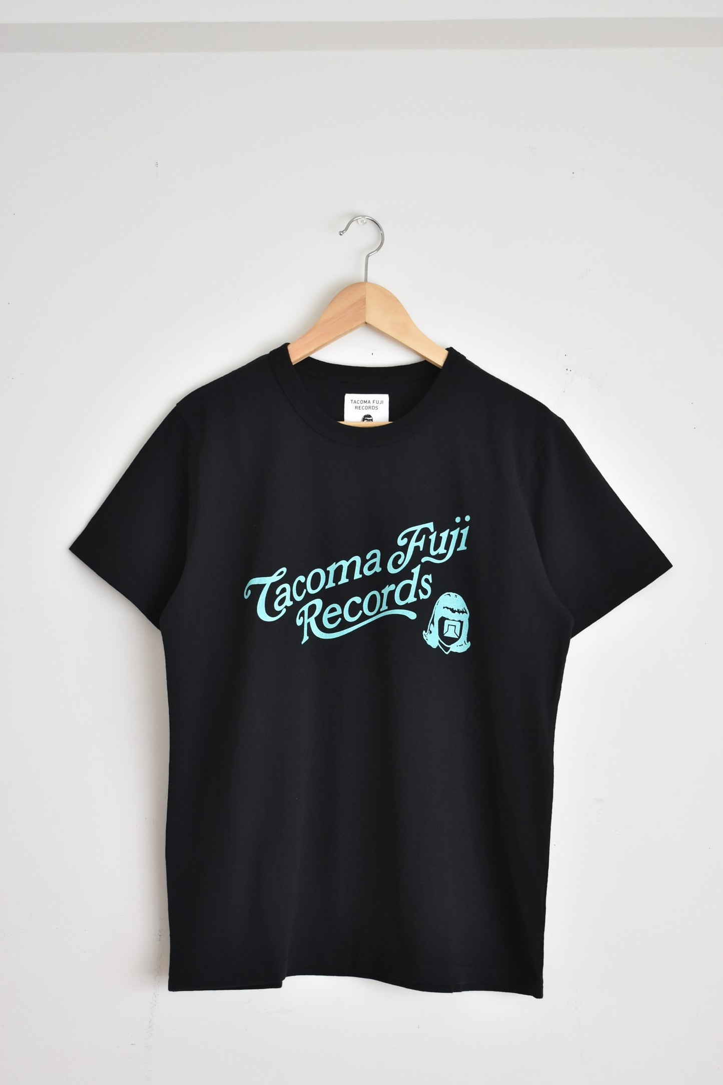 「TACOMA FUJI RECORDS」SCRIPT LOGO Tee -black-