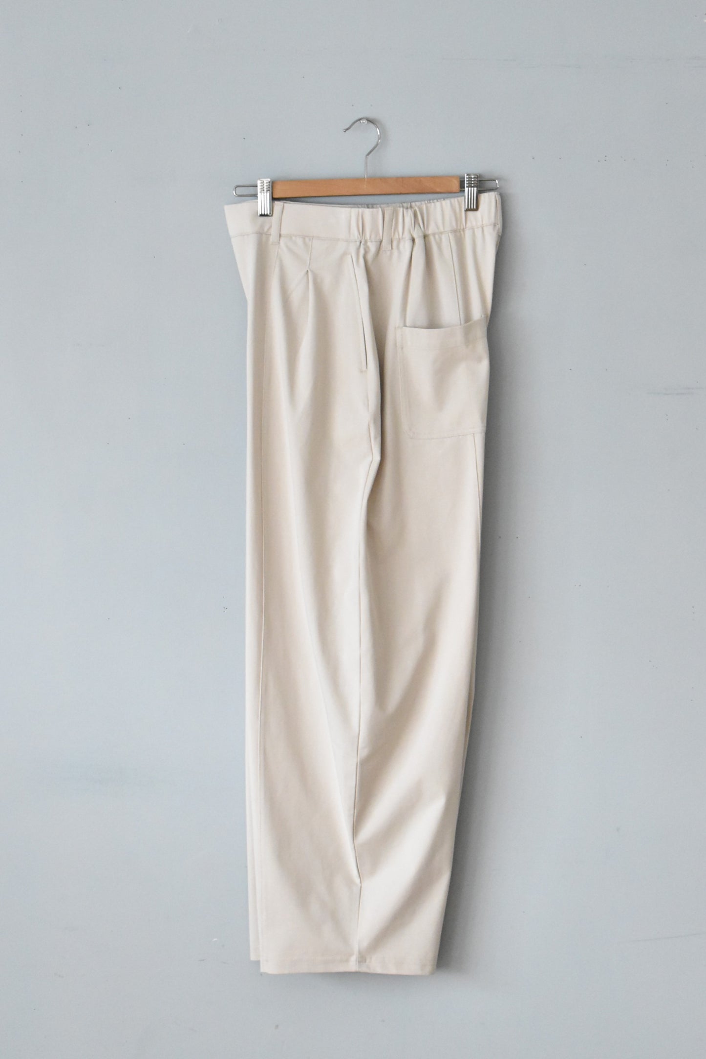 「hunch」cool-touch jersey cocoon trousers -ivory-