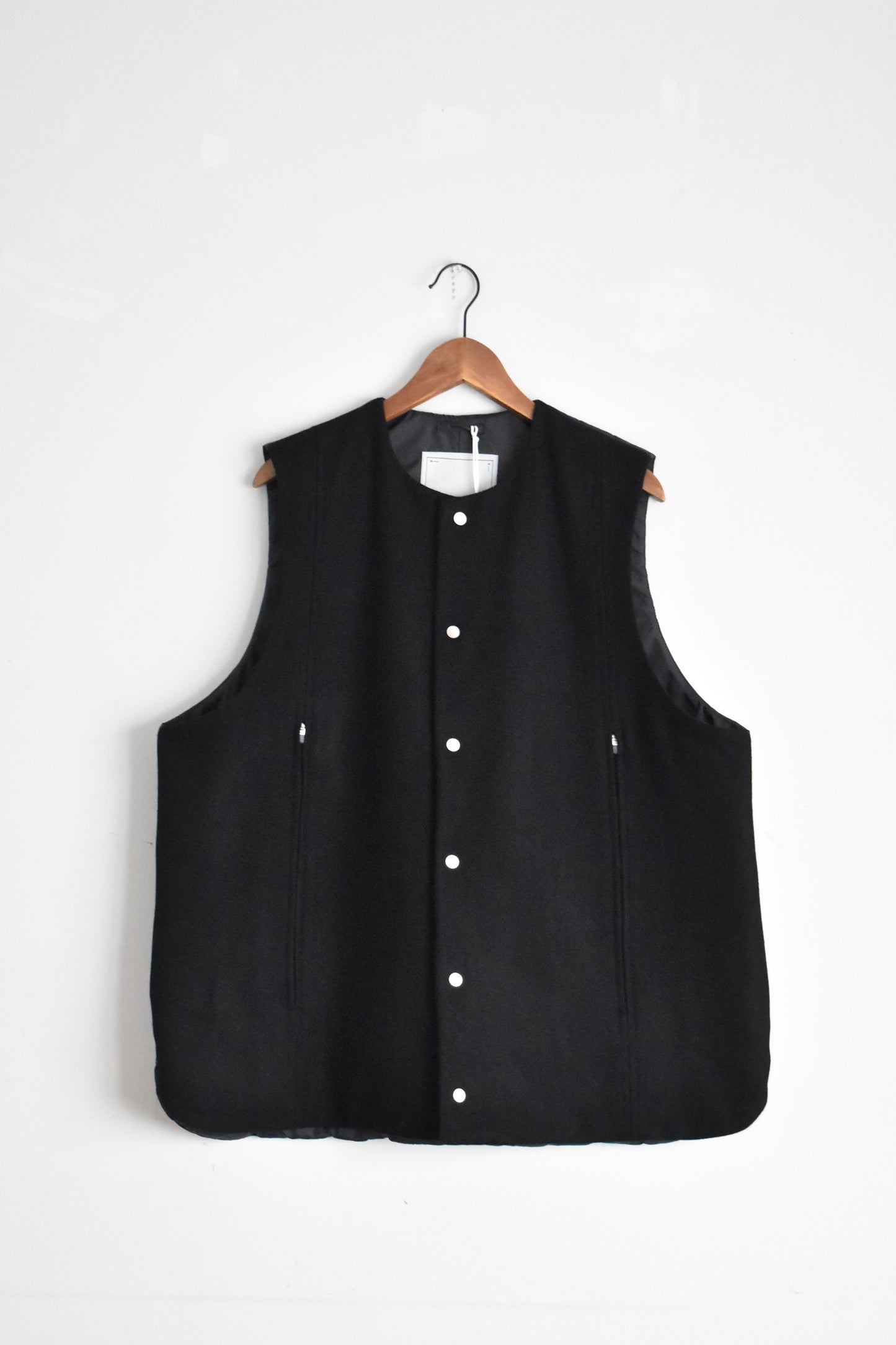 「amne」melton / quilt switch vest -black-