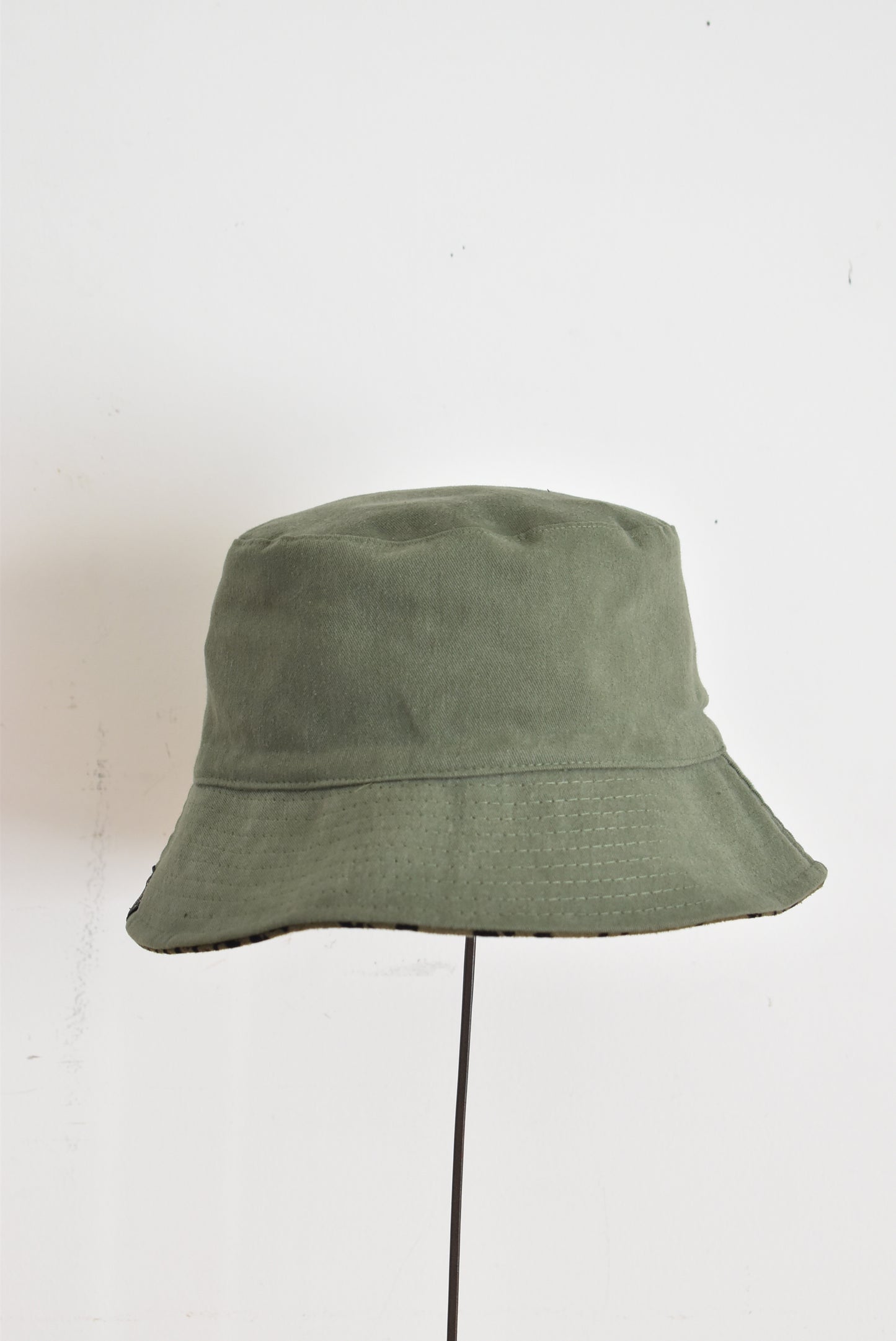 「QUOLT」reopard rev hat -khaki-