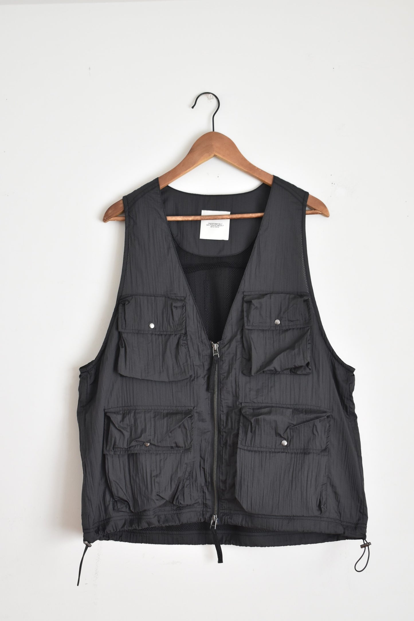 「hunch」nylon sheer vest -black-