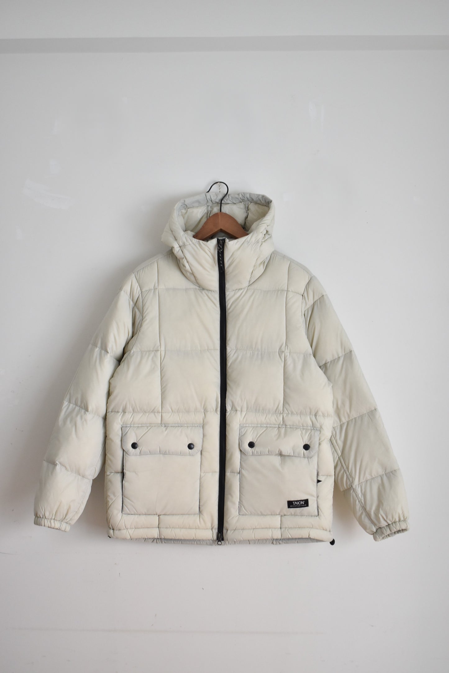 「TAION」mountain packable volume down parka -ice gray-