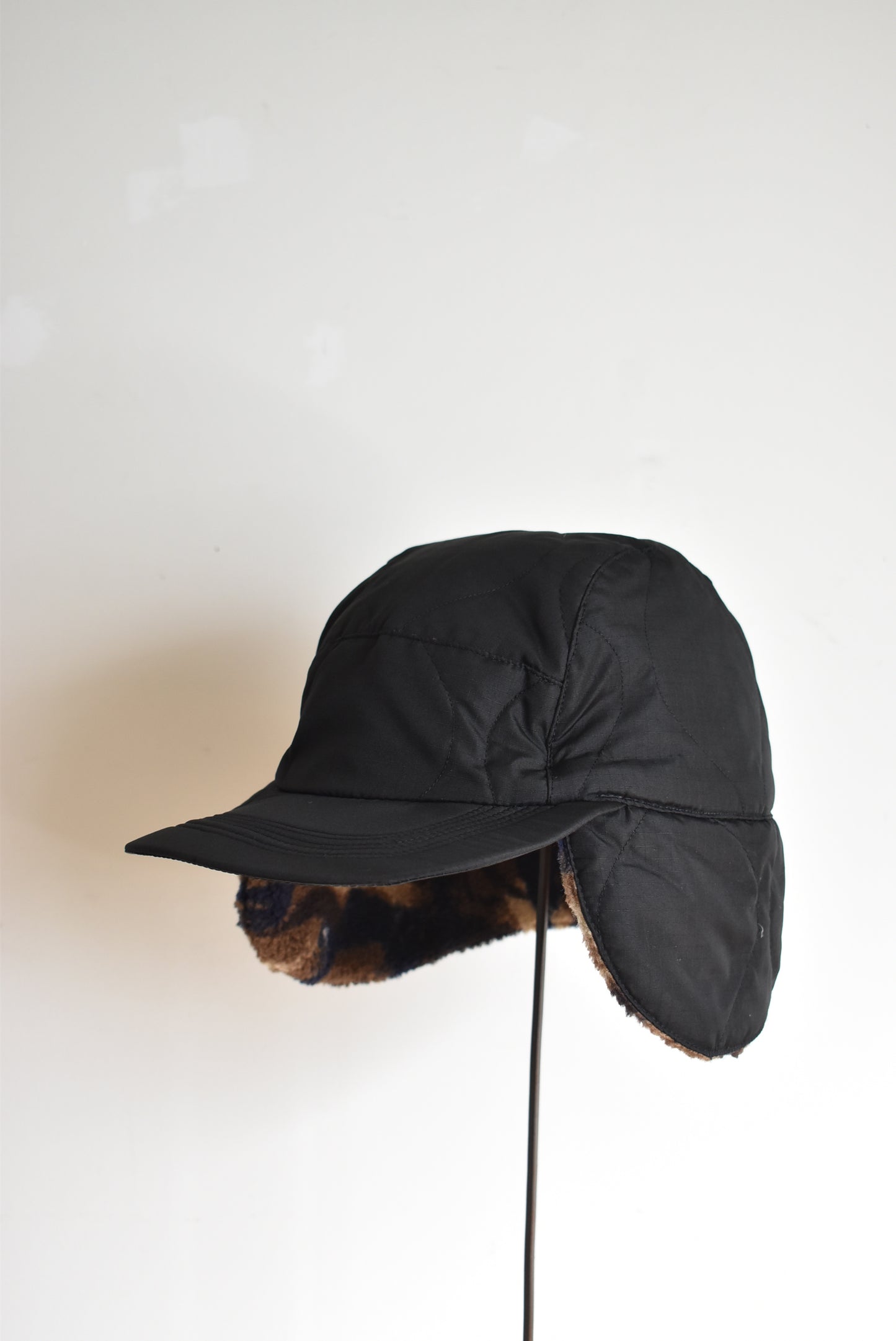 「TAION」military down × boa warm cap -black / paint camo-