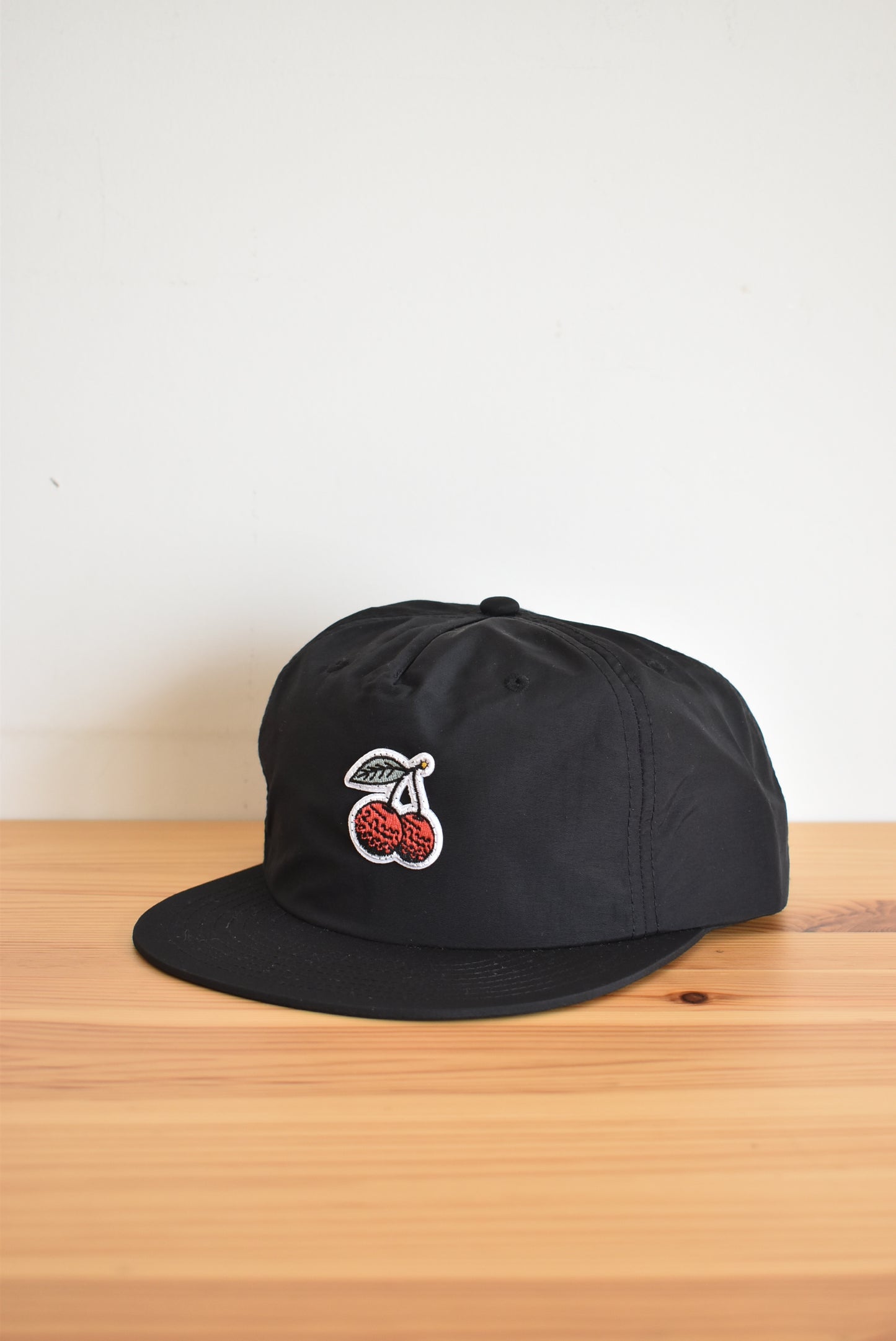 「Outliers Golf」cherrie nylon cap -black-