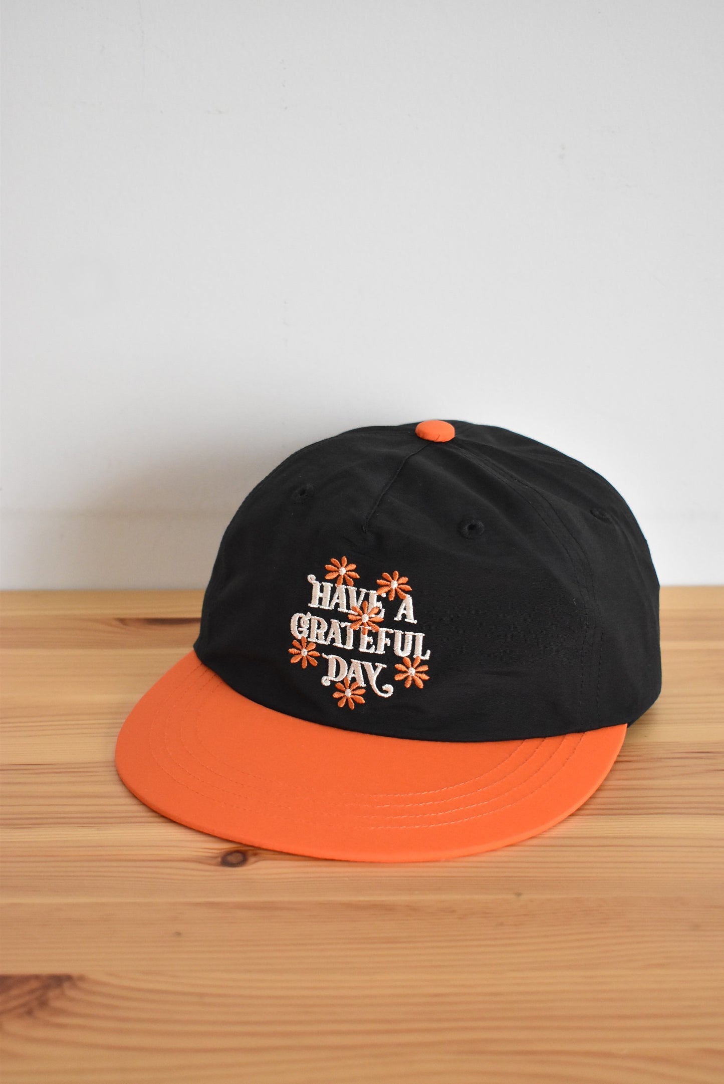 「HAVE A GRATEFUL DAY」5panel cap -black-