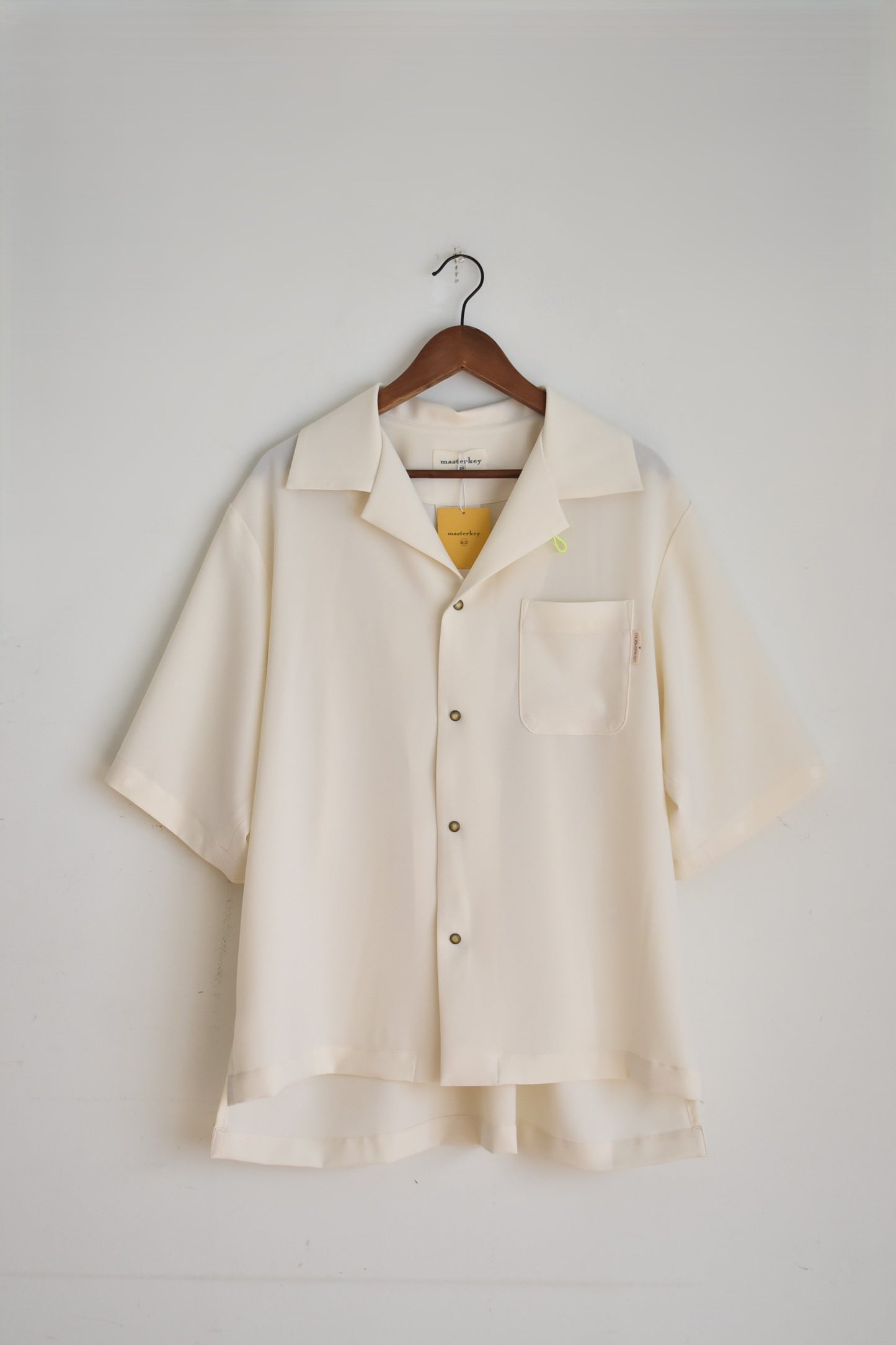 「masterkey」flow-sh -white-