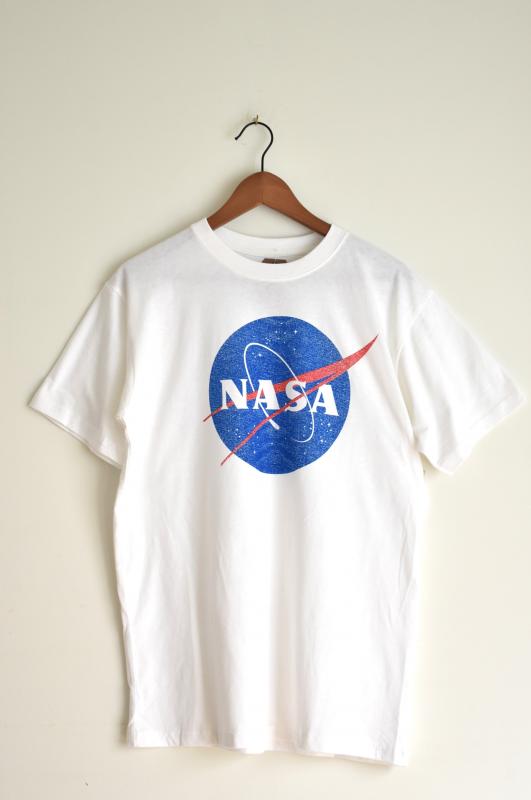 “TeeLuv”NASA 标志 T 恤