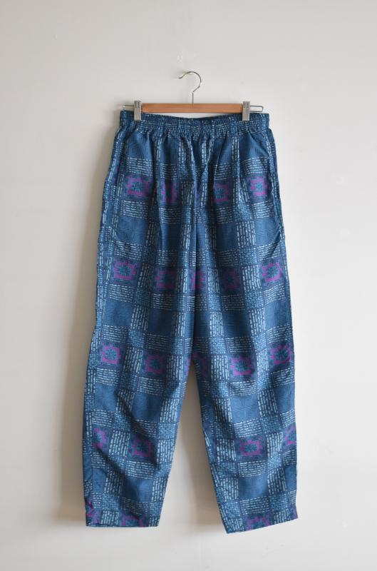 「BURLAP OUTFITTER」track pants printed -batic navy-
