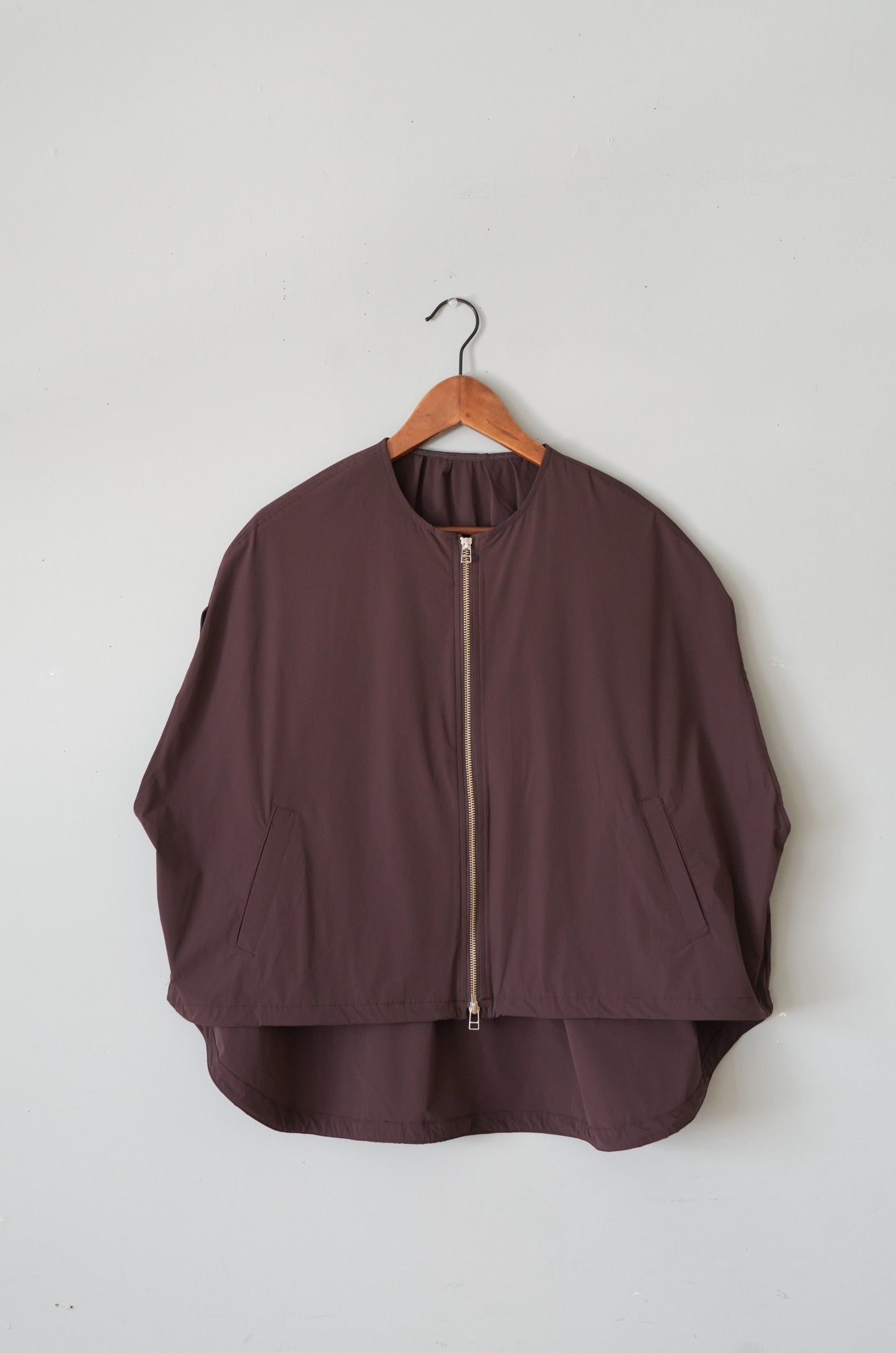 「hunch」ice touch w-zip sleeveless brouson -choco-