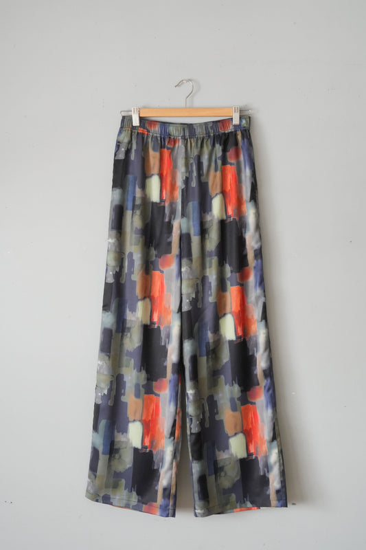 「hunch」georgette print easy pants -gray-
