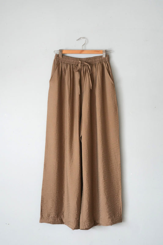 「hunch」parachute fabric easy pants -khaki-