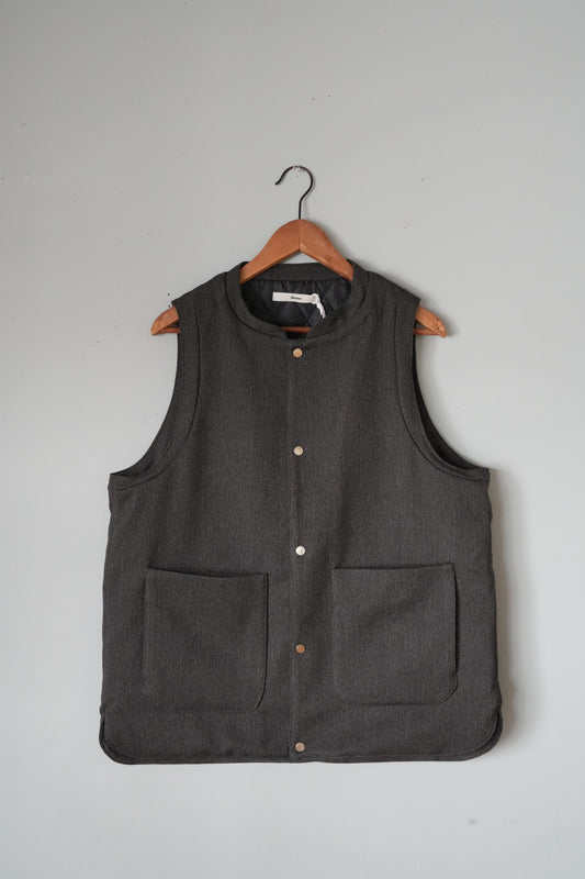 「amne」 HERRINGBONE insulation vest