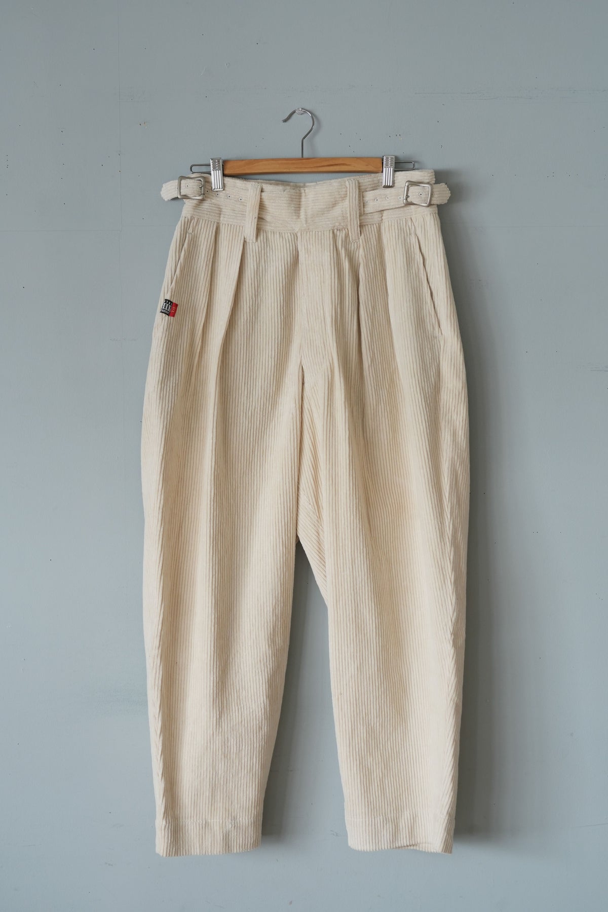 「leh」gurkha pants -off white cord-