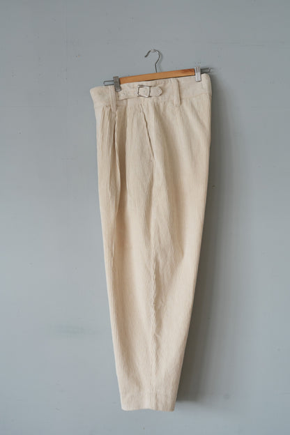 「leh」gurkha pants -off white cord-