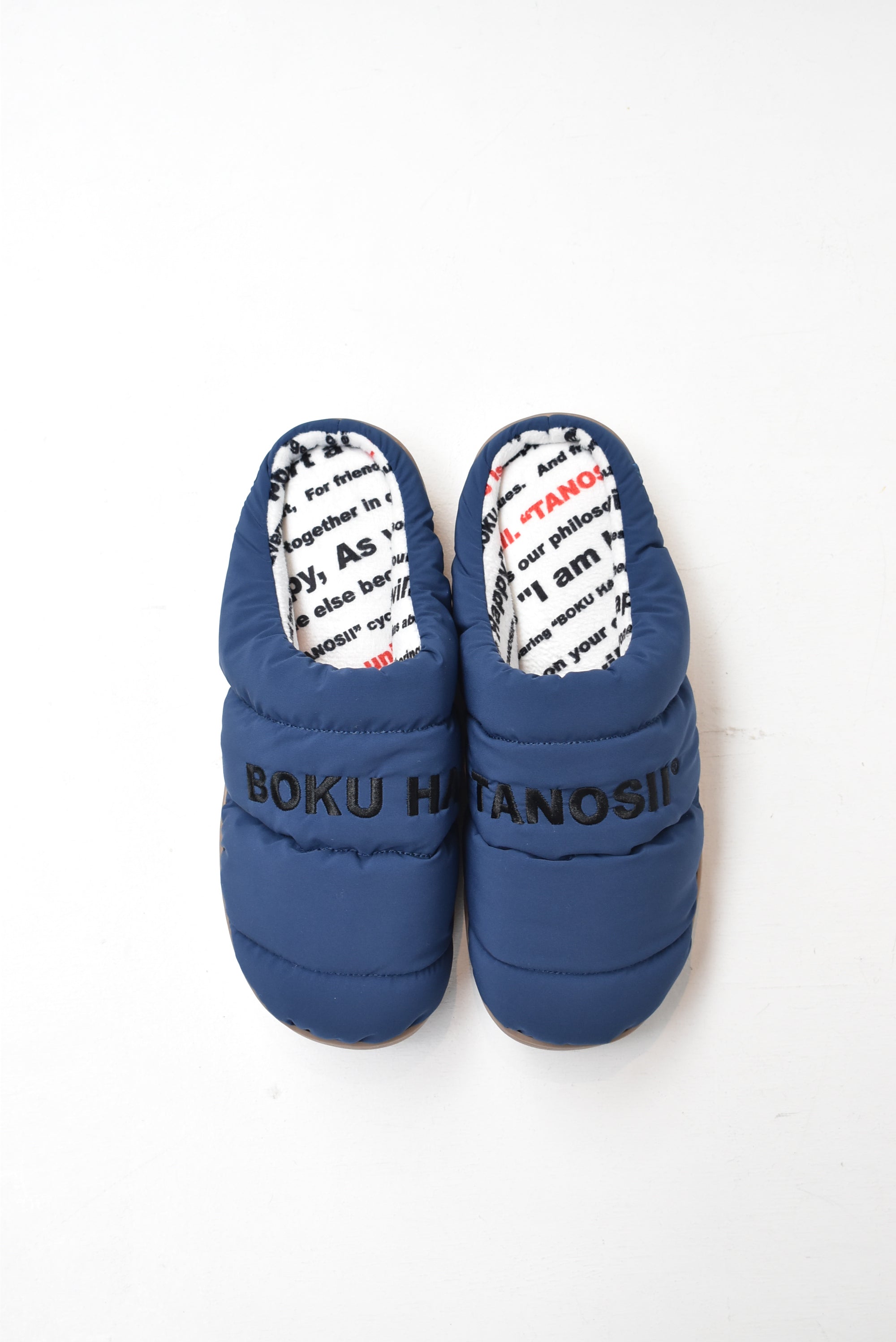 BOKU HA TANOSII × SUBU」ボクタノパフサンダル -navy