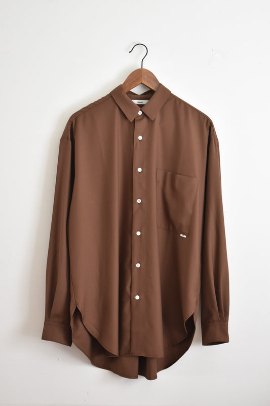 「amne」GABARDINE classic shirts -brown-
