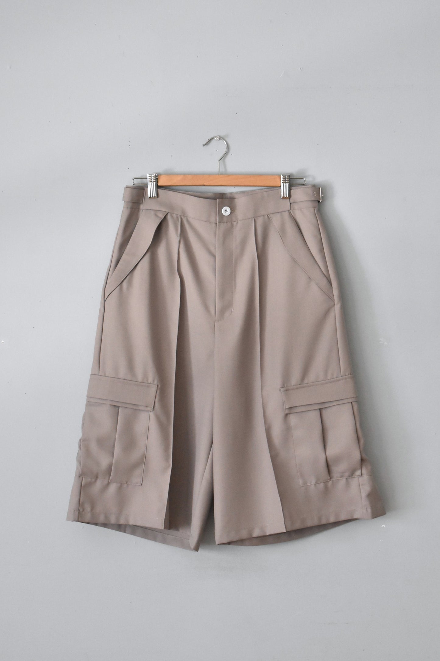 「F/CE.」twistpolyester wide shorts -beige-
