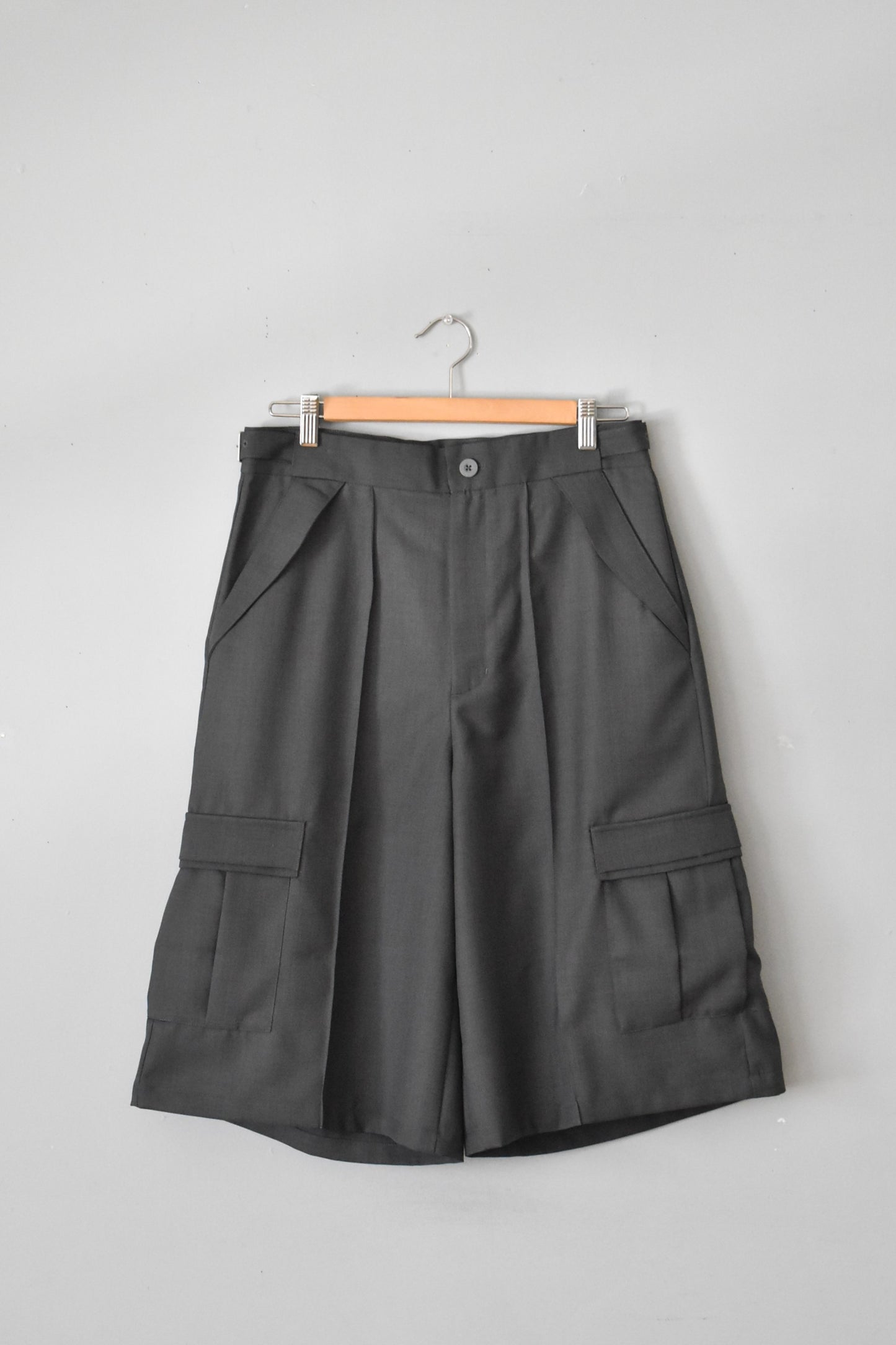 「F/CE.」twistpolyester wide shorts -gray-