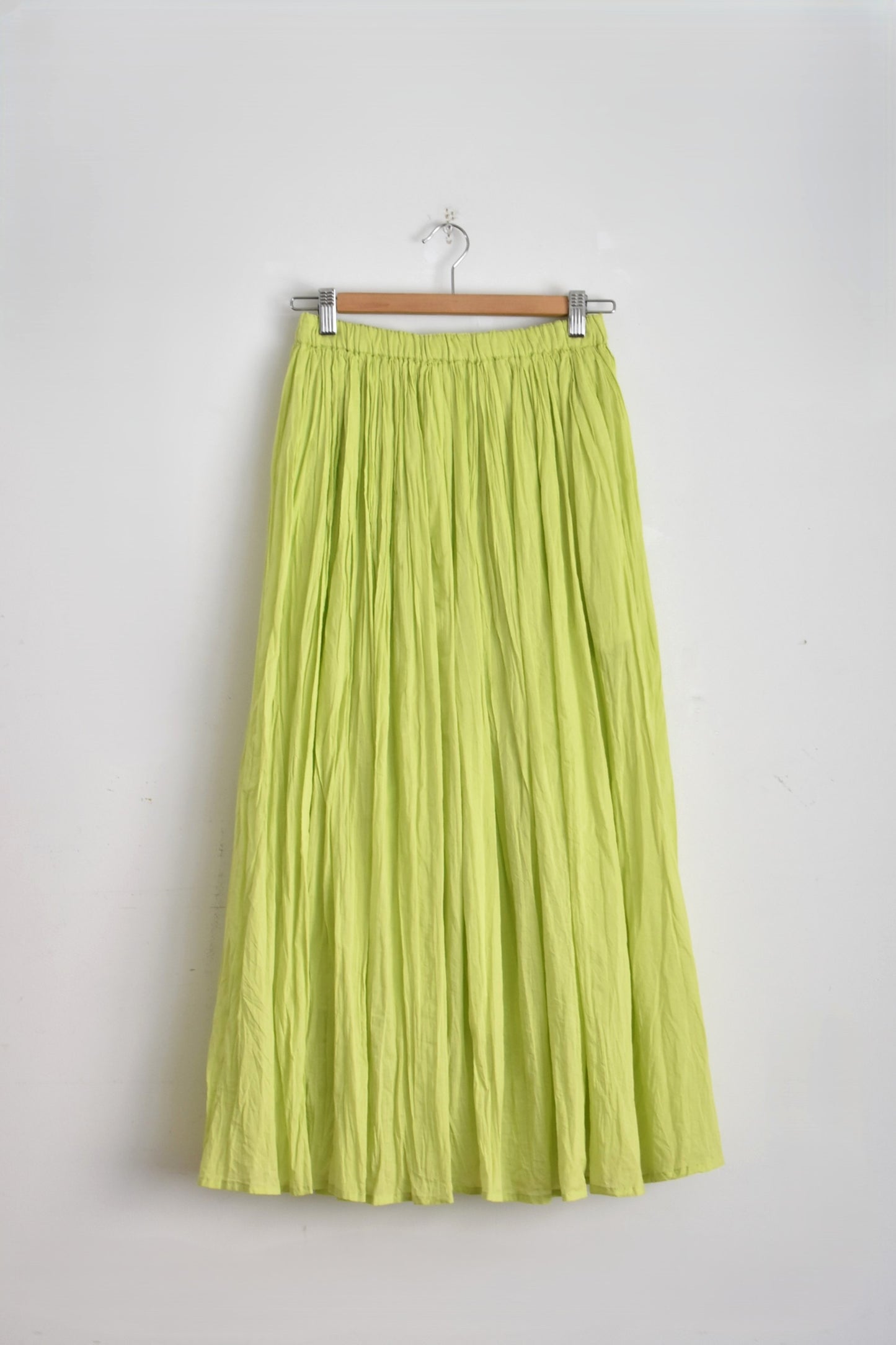 「noia」crinkled cotton voiled skirt -lime-