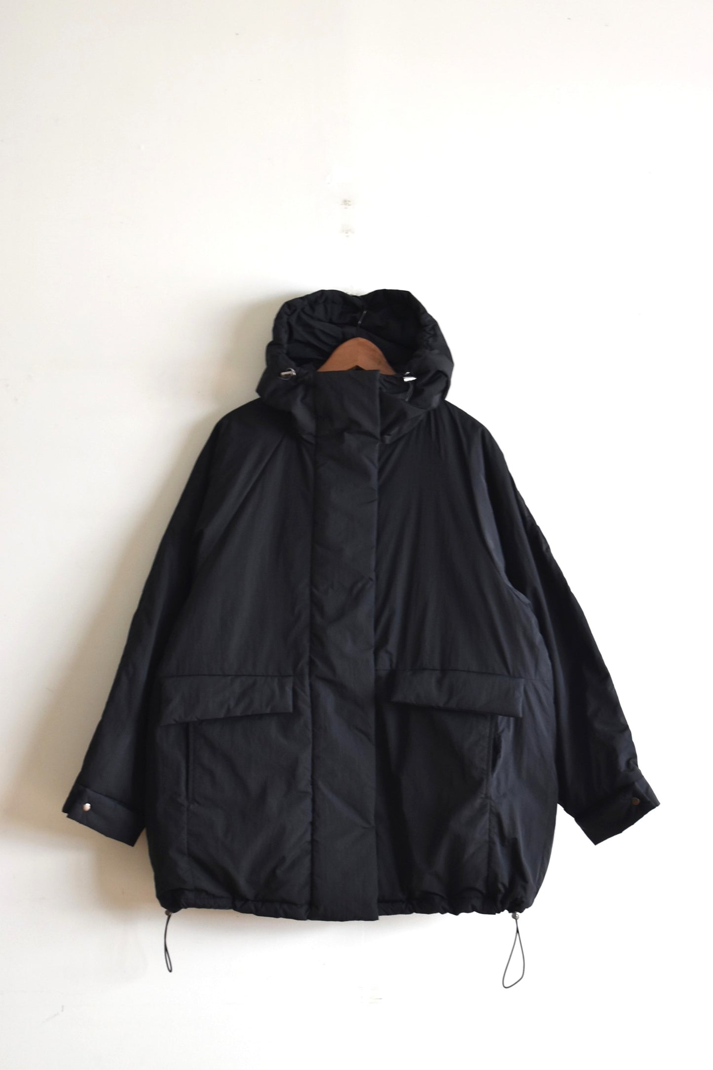 「hunch」padding hooded coat -black-