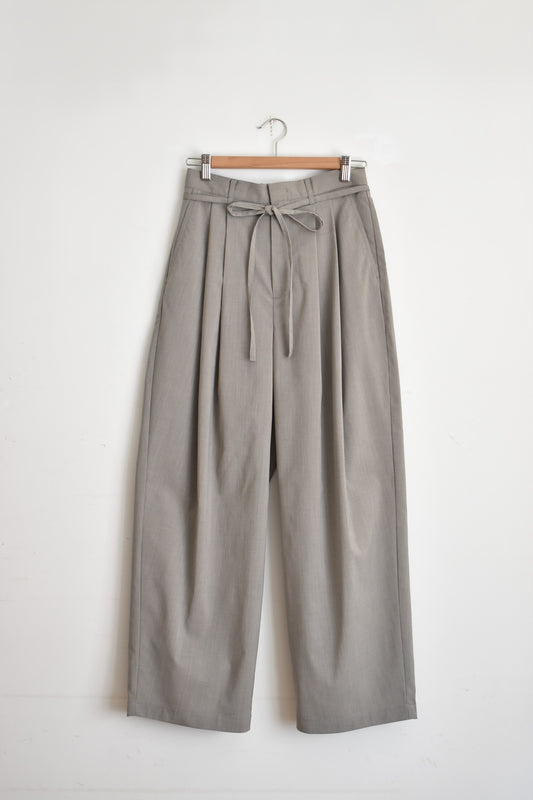 「hunch」linen look pleated pants -gray-