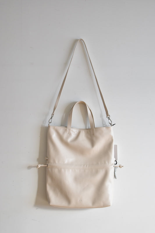 「F/CE.」tech leather 2way tote -ivory-