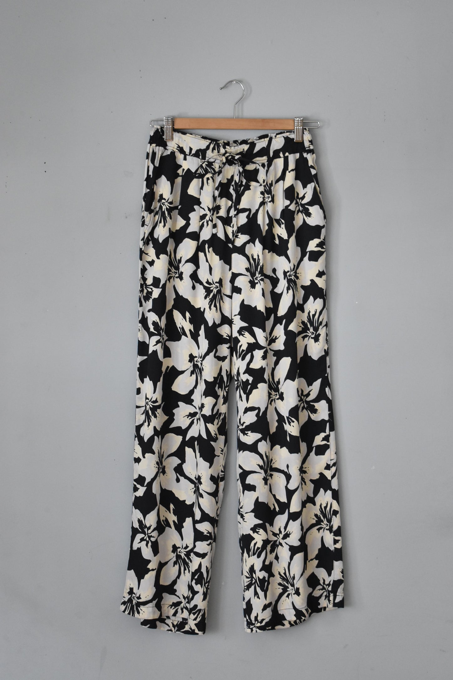 「hunch」flower print easy pants -black-