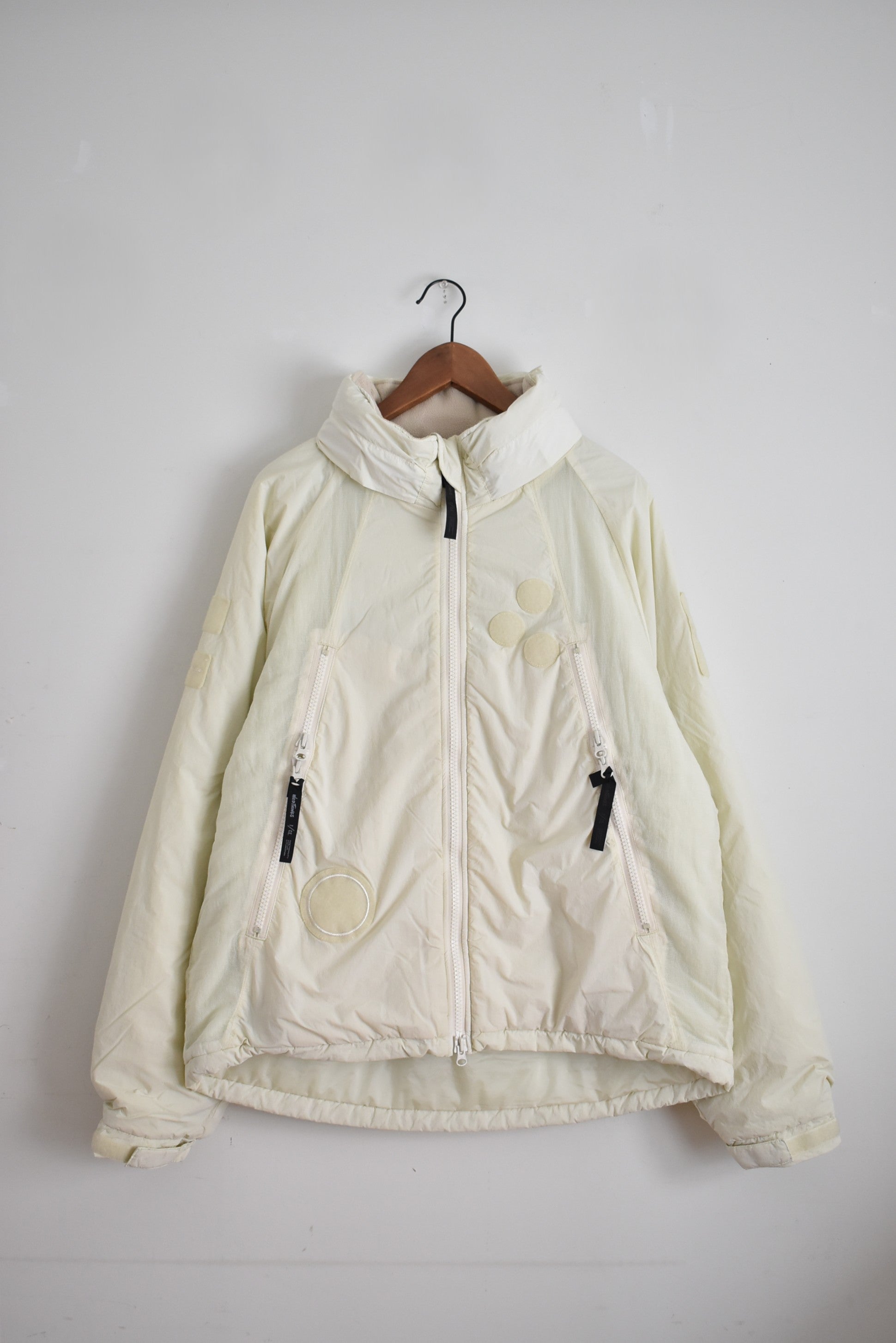 プリントジャケット クリーム色 WILD THINGS × F/CE.」Happy Jacket Impression by F/CE. -ivory