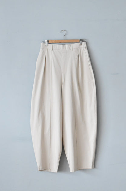 「hunch」cool-touch jersey cocoon trousers -ivory-