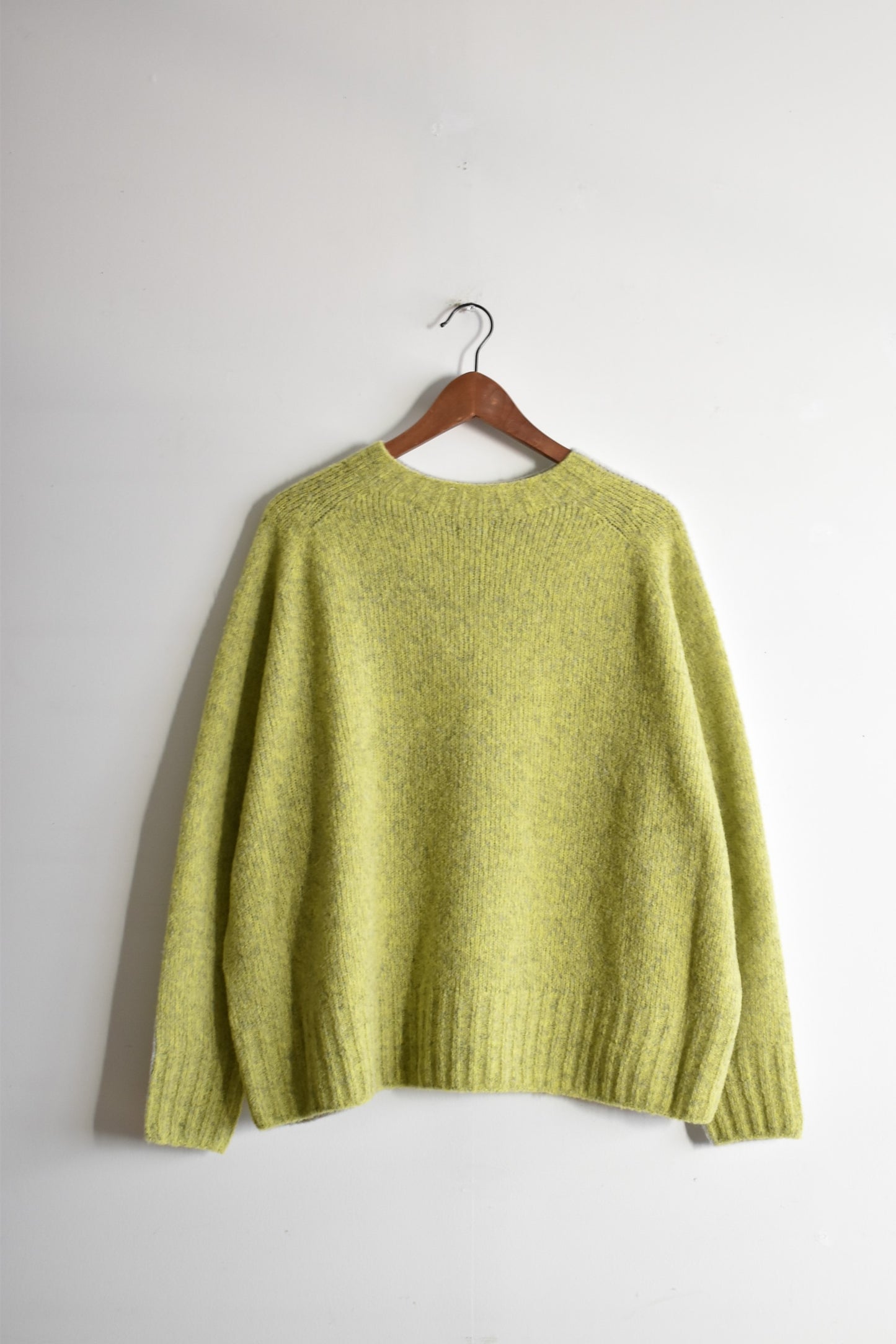 「maillot」mature wool bicolor crew wide sweater -l.sax/yellow-