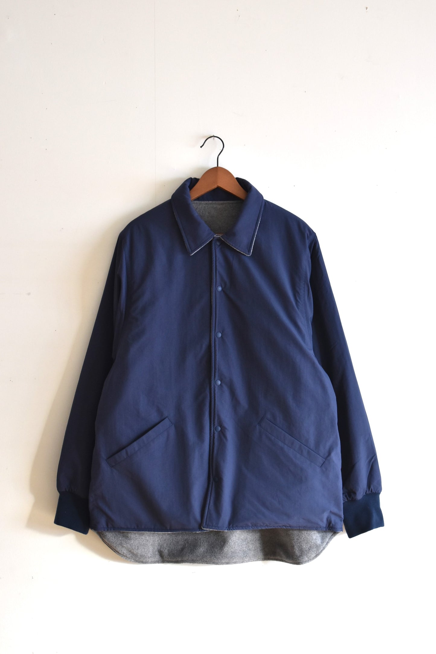 「BURLAP OUTFITTER」reversible coach jacket -d.navy/h.gray-