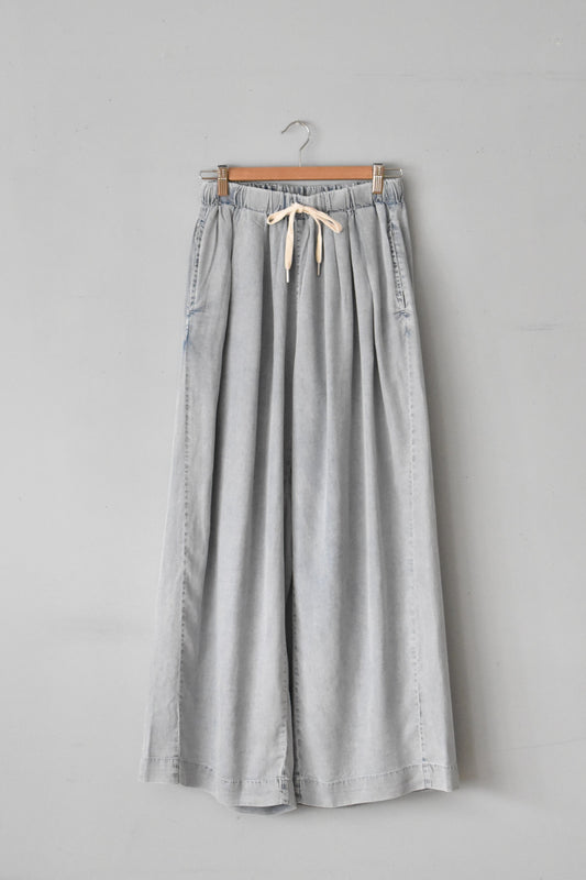 「hunch」tencel denim wide pants -lt.blue-