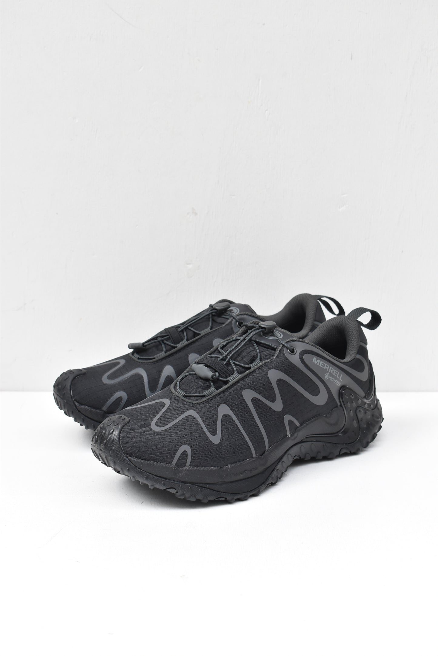 「MERRELL」CHAMELEON REDUX STORM GORE-TEX® -black-