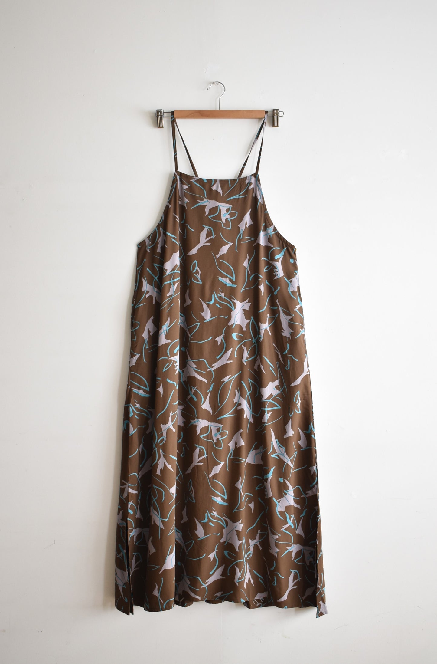 「lil nina」back ribbon cami onepiece -brown-