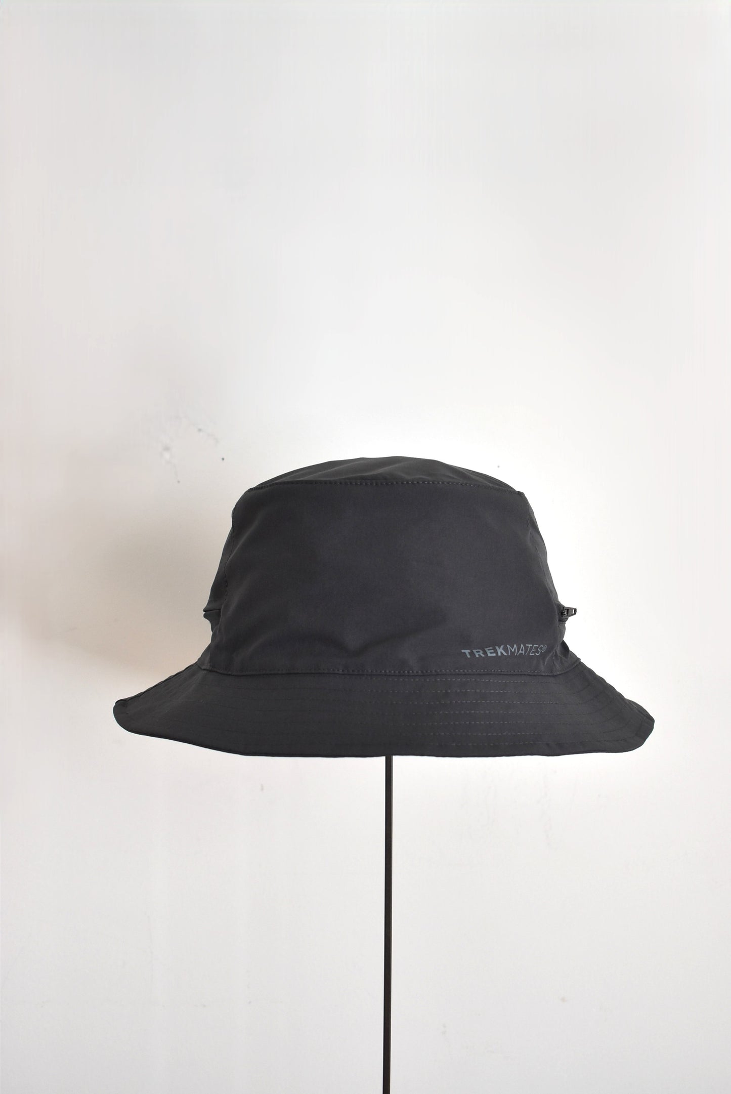 「TREKMATES」mojave hat -thunder-
