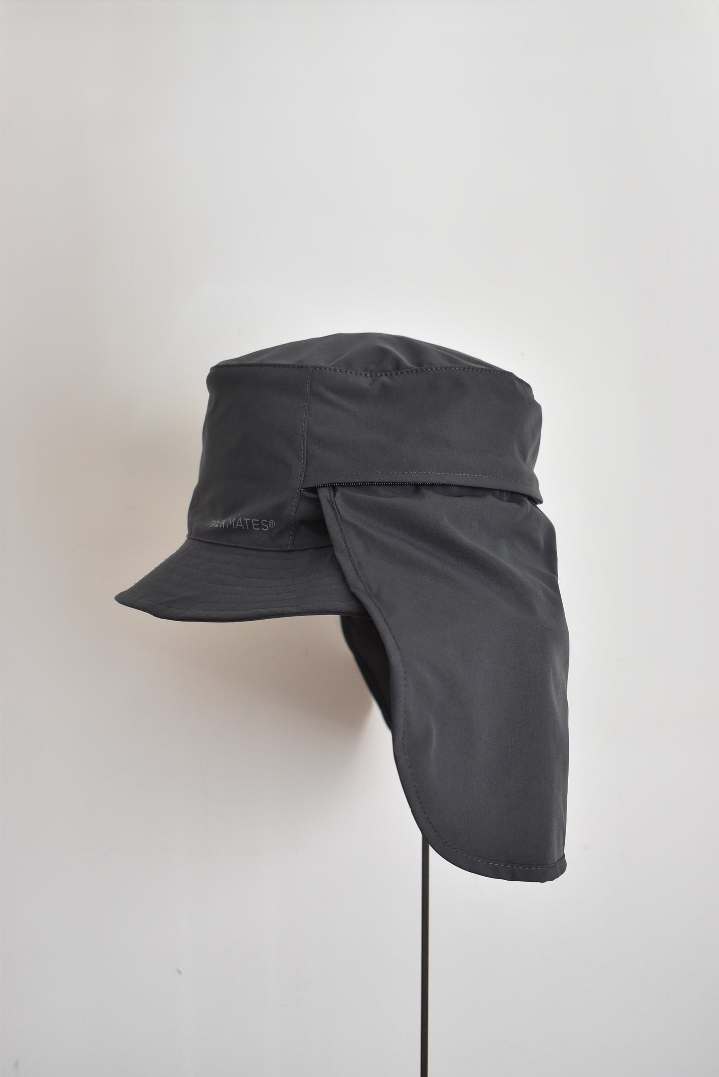「TREKMATES」mojave hat -thunder-