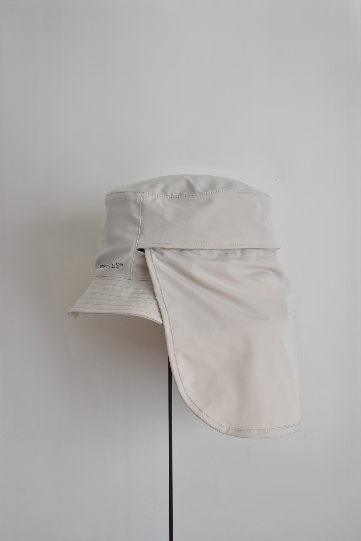 「TREKMATES」mojave hat -linen-