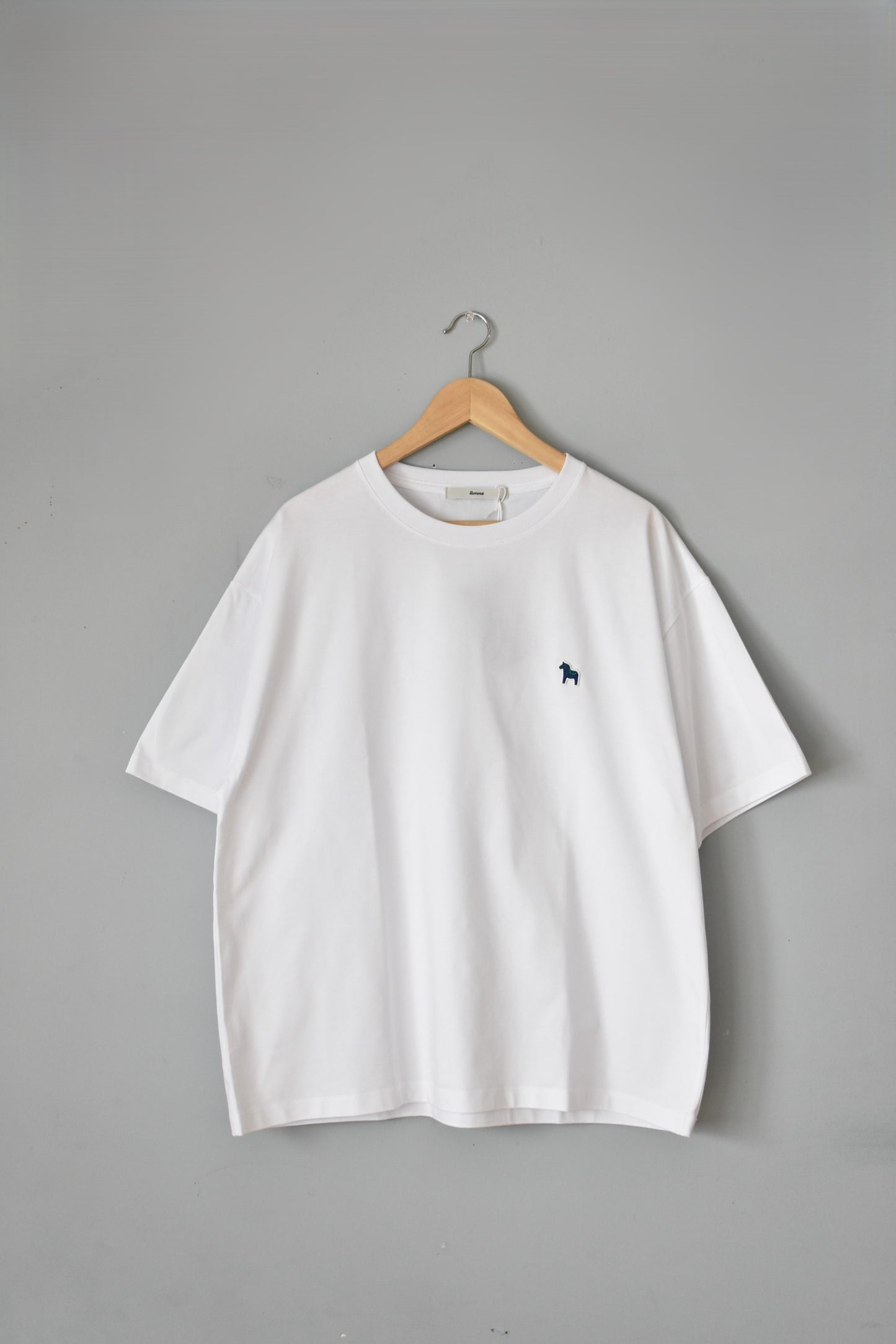 「amne」" Dalahäst " half sleeve tee -white-