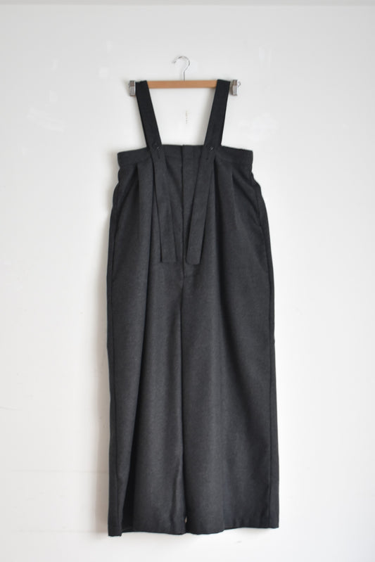 「hunch」wide salopette -charcoal-