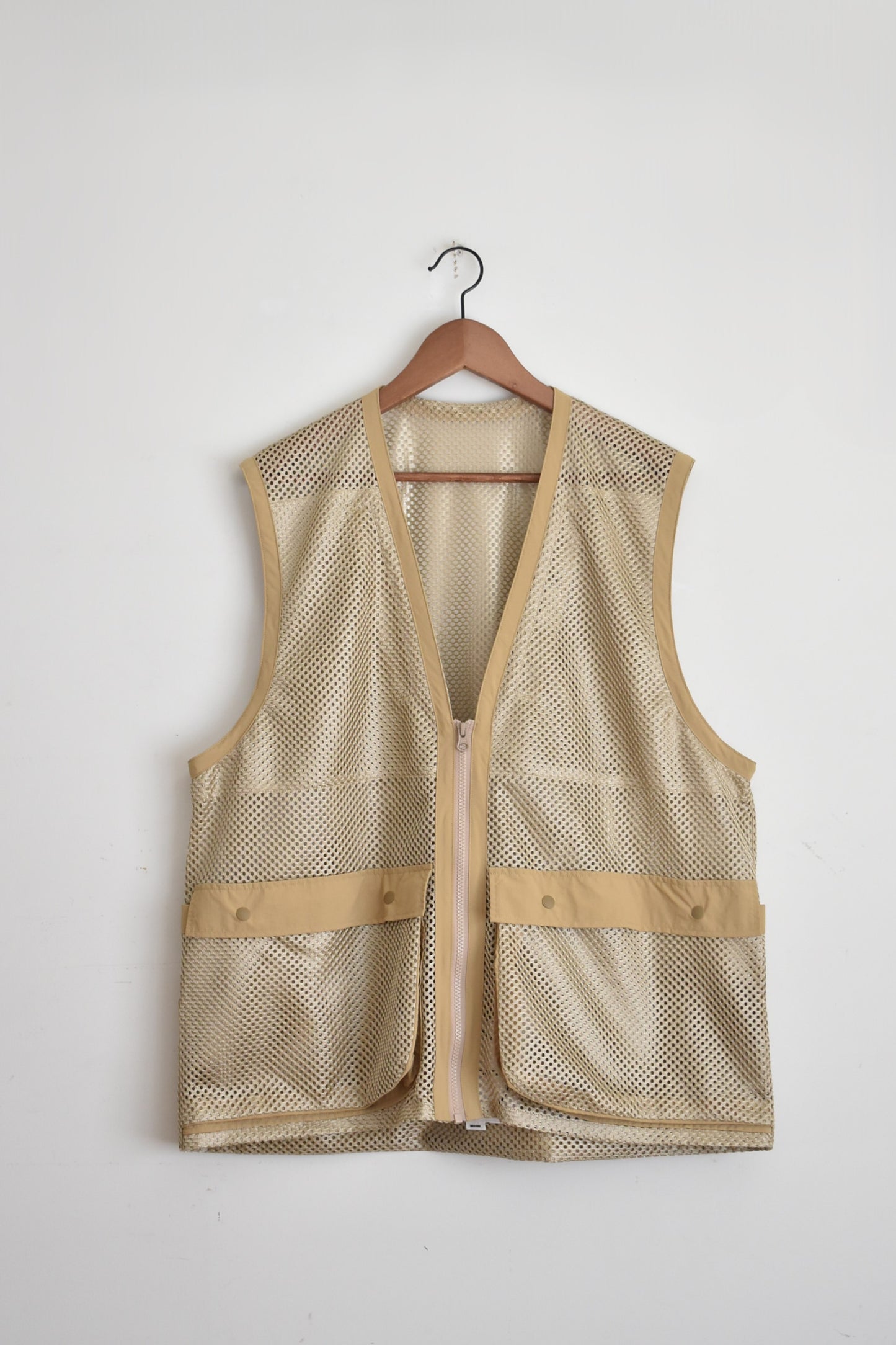 「BURLAP OUTFITTER」mesh hunting vest -beige-