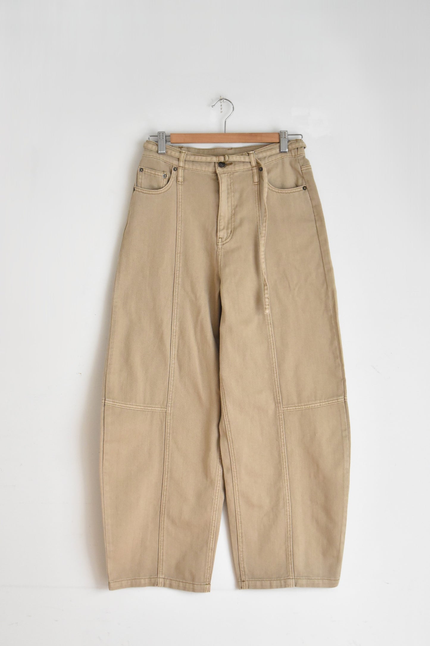 「hunch」twill barrel pants