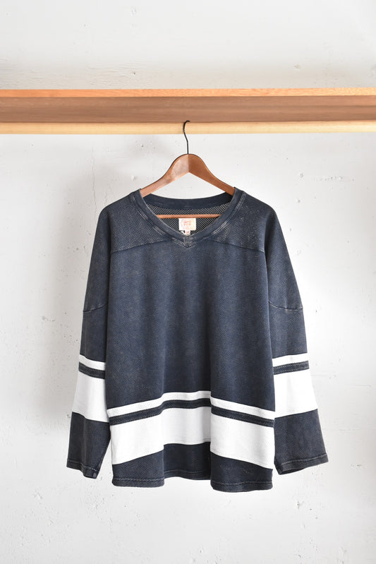 「imprestore」hockey V-neck Tee -faded navy-