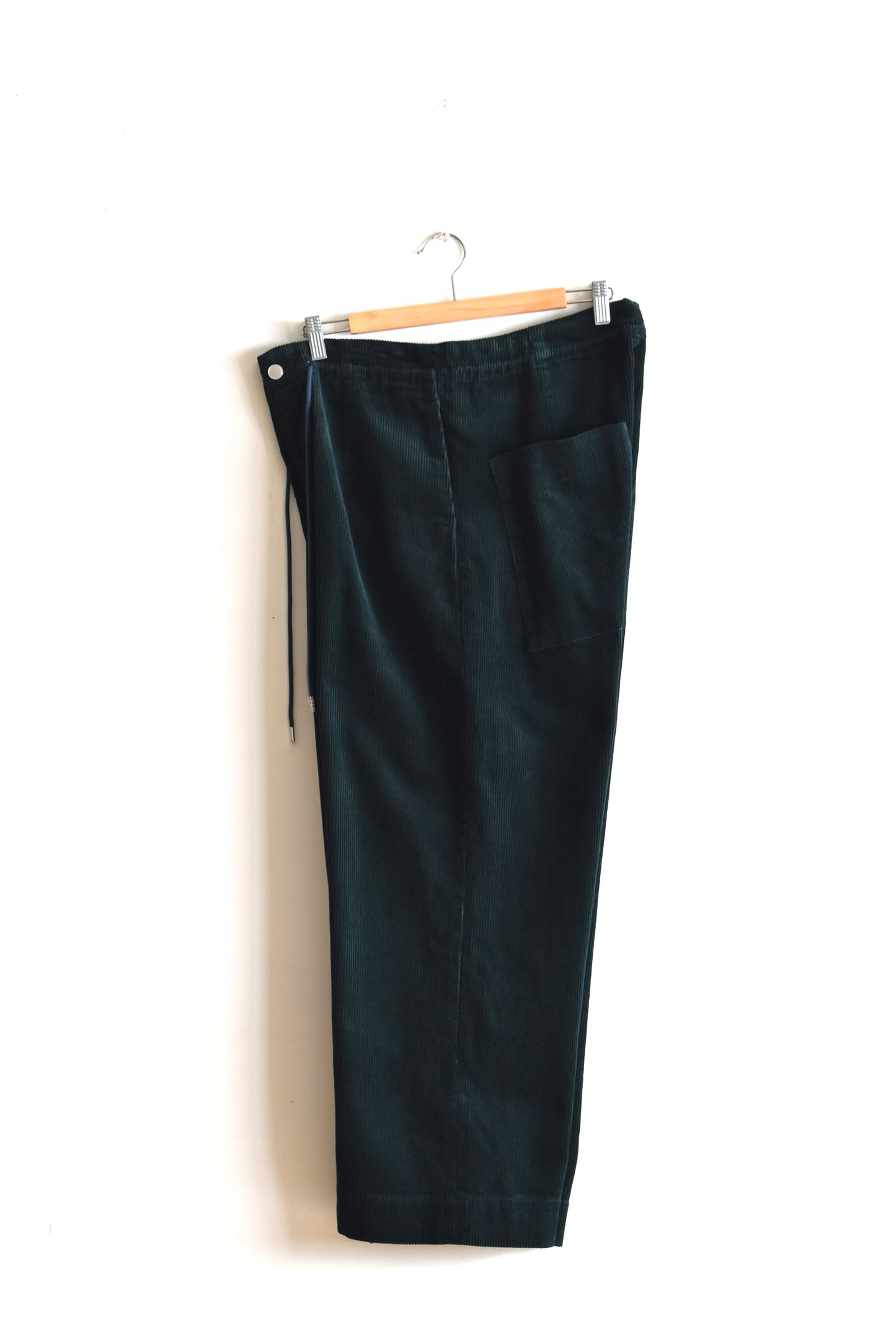 「amne」8 corduroy orca's baggy -green-